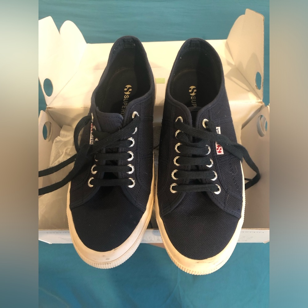 Navy blue Superga, ladies tennis shoe. Size 41. (9.5 USA)
